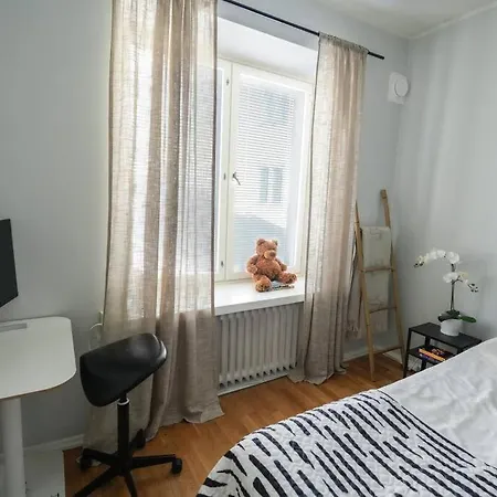 Top Floor For Urban Explorers & Remote Working *