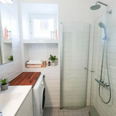 Top Floor For Urban Explorers & Remote Working *