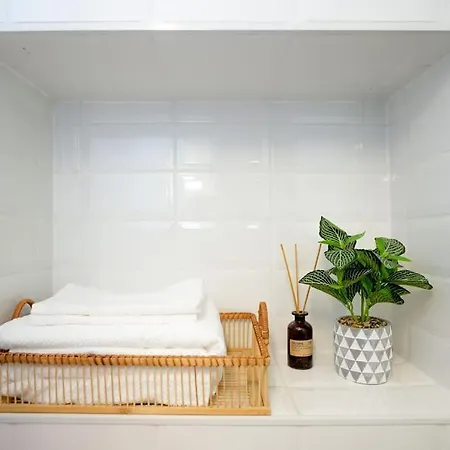 Top Floor For Urban Explorers & Remote Working